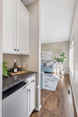 2070 Woodstone Drive, Victoria, MN 55386