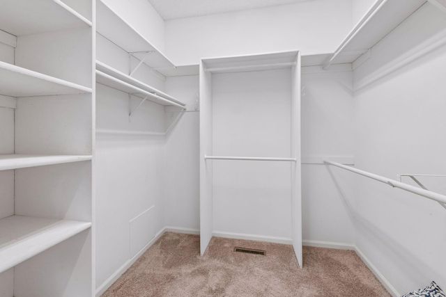 2070 Woodstone Drive, Victoria, MN 55386