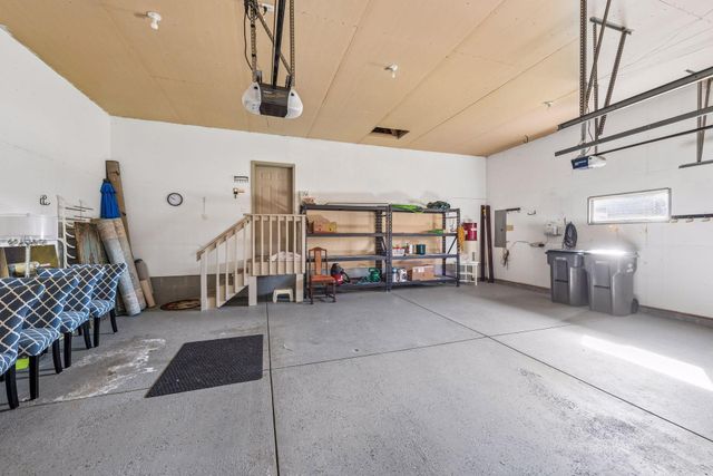 2070 Woodstone Drive, Victoria, MN 55386