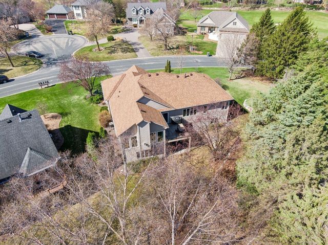 2070 Woodstone Drive, Victoria, MN 55386