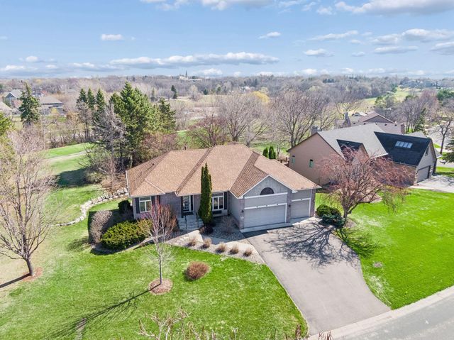 2070 Woodstone Drive, Victoria, MN 55386