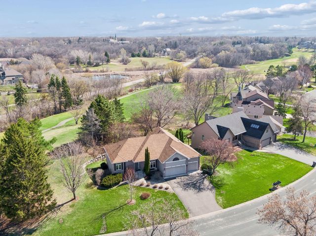 2070 Woodstone Drive, Victoria, MN 55386