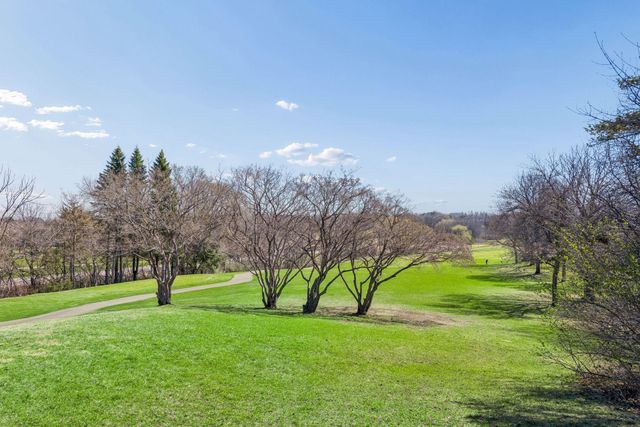 2070 Woodstone Drive, Victoria, MN 55386