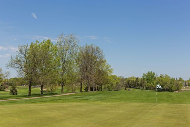 2070 Woodstone Drive, Victoria, MN 55386