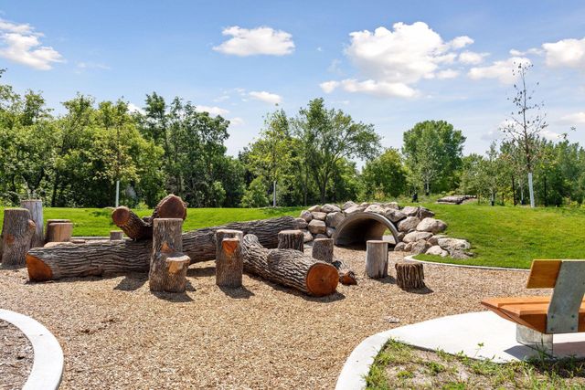 2070 Woodstone Drive, Victoria, MN 55386