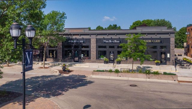 2070 Woodstone Drive, Victoria, MN 55386