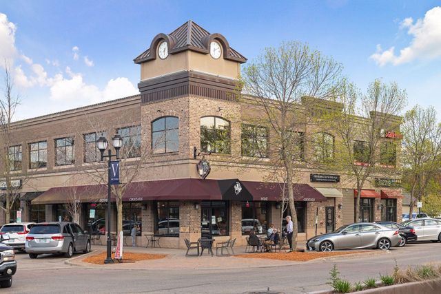 2070 Woodstone Drive, Victoria, MN 55386