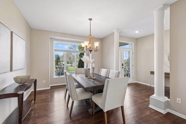 2070 Woodstone Drive, Victoria, MN 55386