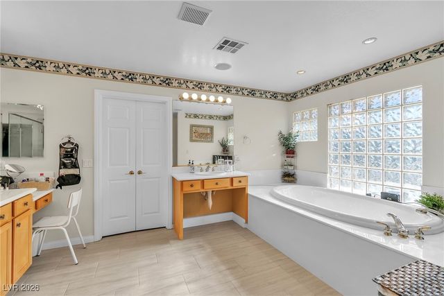 6681 Blue Sapphire Avenue, Las Vegas, NV 89110