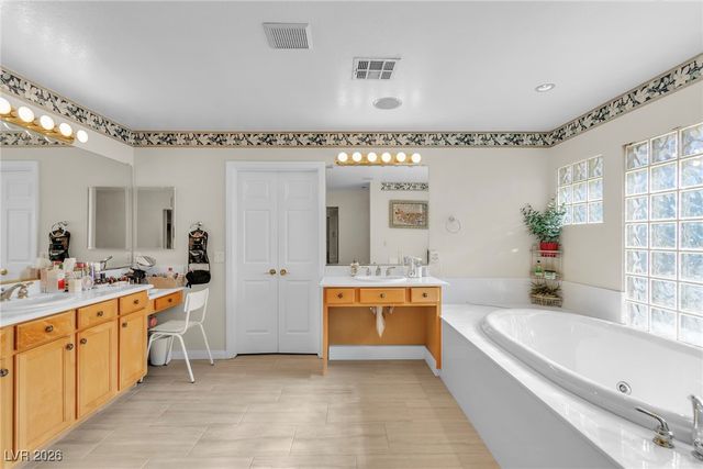 6681 Blue Sapphire Avenue, Las Vegas, NV 89110