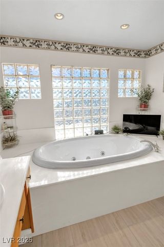 6681 Blue Sapphire Avenue, Las Vegas, NV 89110