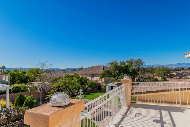 6681 Blue Sapphire Avenue, Las Vegas, NV 89110