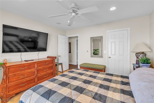 6681 Blue Sapphire Avenue, Las Vegas, NV 89110