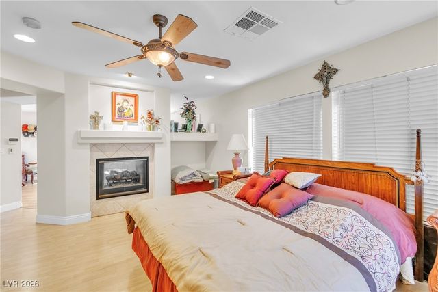 6681 Blue Sapphire Avenue, Las Vegas, NV 89110