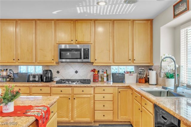 6681 Blue Sapphire Avenue, Las Vegas, NV 89110