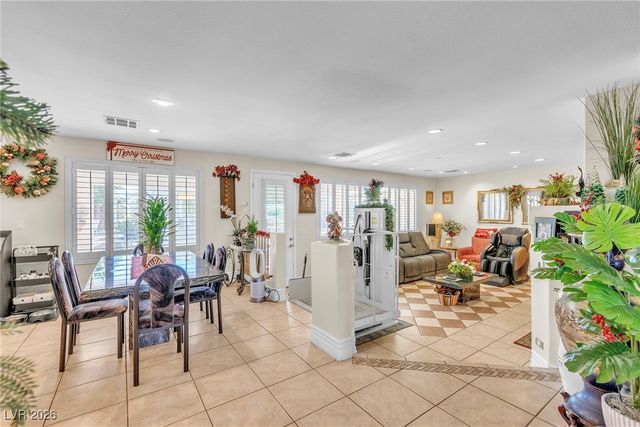 6681 Blue Sapphire Avenue, Las Vegas, NV 89110