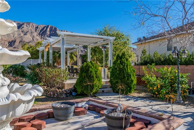 6681 Blue Sapphire Avenue, Las Vegas, NV 89110