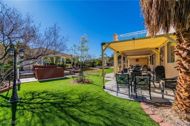 6681 Blue Sapphire Avenue, Las Vegas, NV 89110