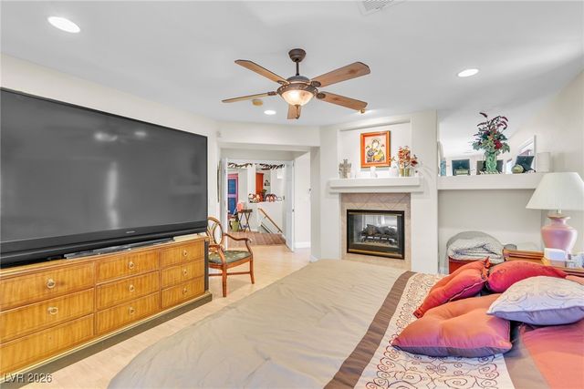 6681 Blue Sapphire Avenue, Las Vegas, NV 89110