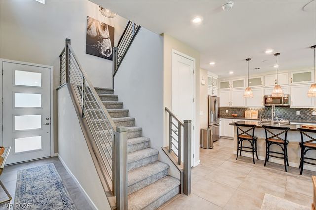 11532 Desert Hollow Avenue, Las Vegas, NV 89138