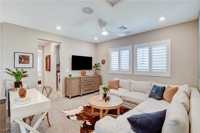 11532 Desert Hollow Avenue, Las Vegas, NV 89138
