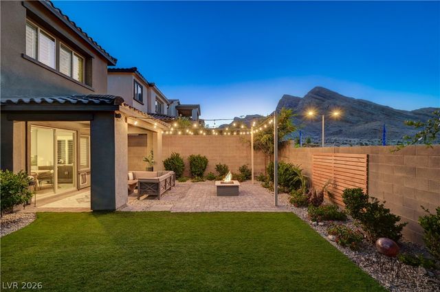 11532 Desert Hollow Avenue, Las Vegas, NV 89138