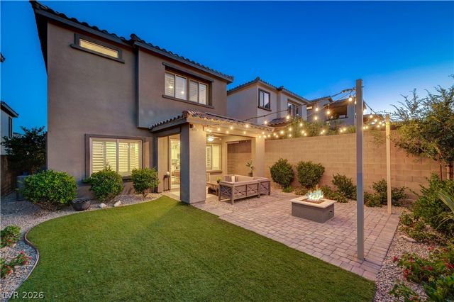 11532 Desert Hollow Avenue, Las Vegas, NV 89138