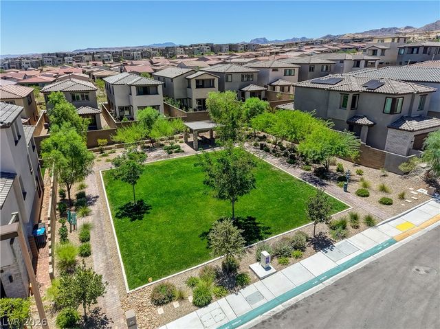 11532 Desert Hollow Avenue, Las Vegas, NV 89138