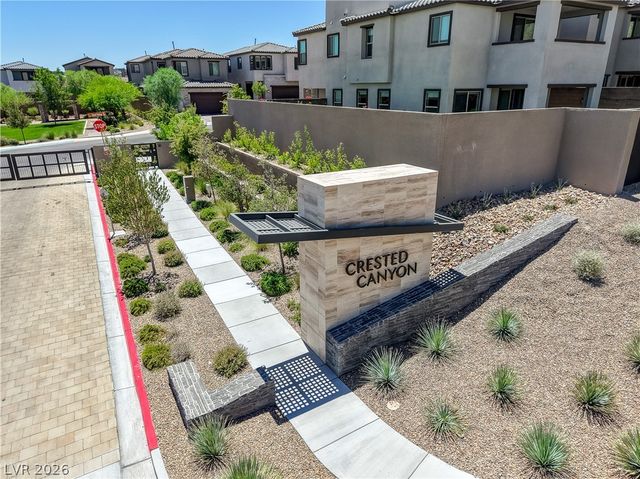 11532 Desert Hollow Avenue, Las Vegas, NV 89138