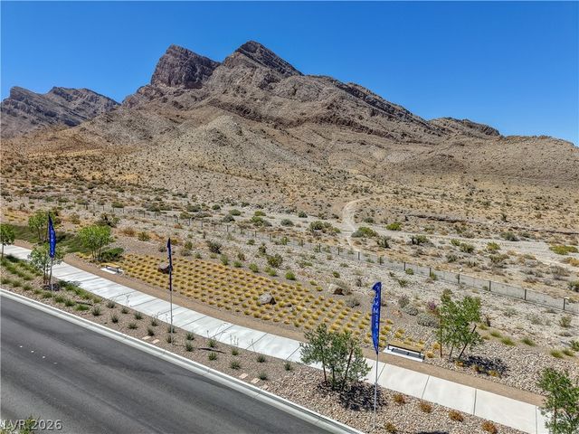11532 Desert Hollow Avenue, Las Vegas, NV 89138