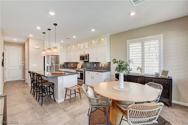 11532 Desert Hollow Avenue, Las Vegas, NV 89138