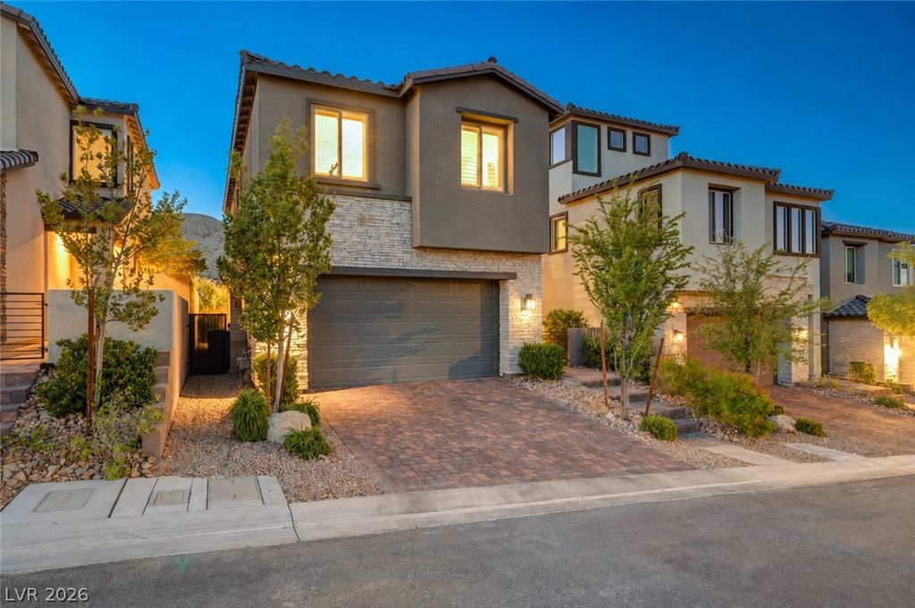 11532 Desert Hollow Avenue, Las Vegas, NV 89138