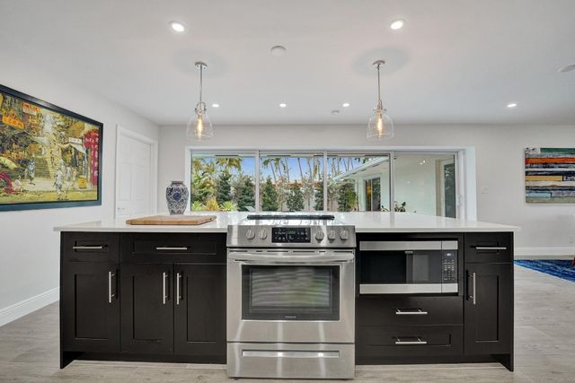 2030 NE 62nd Street, Fort Lauderdale, FL 33308