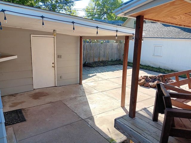 549 S 10th St, Salina, KS 67401