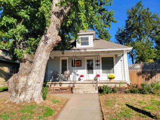 549 S 10th St, Salina, KS 67401