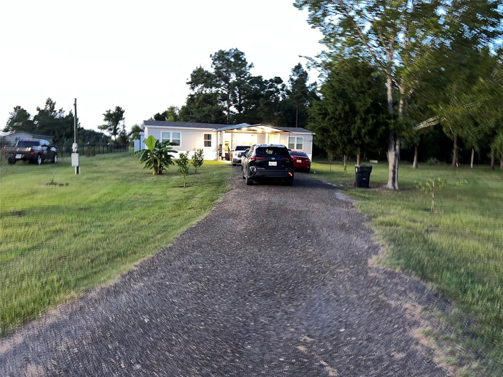 473 County Road 4861, Dayton, TX 77535
