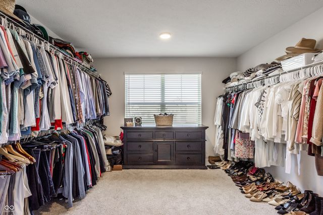 12625 Cheddar Court, Noblesville, IN 46060