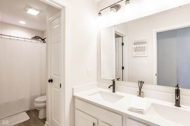 12625 Cheddar Court, Noblesville, IN 46060