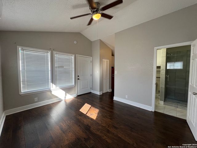 825 W Russell Pl Apt 3, San Antonio, TX 78212