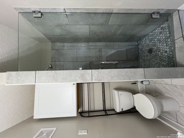 825 W Russell Pl Apt 3, San Antonio, TX 78212