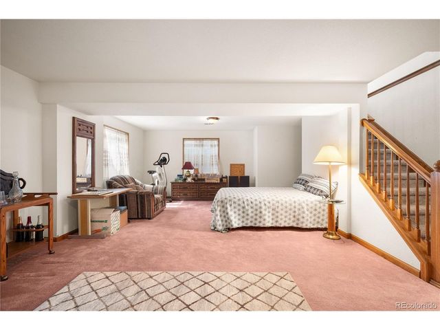 740 Kittredge St, Aurora, CO 80011