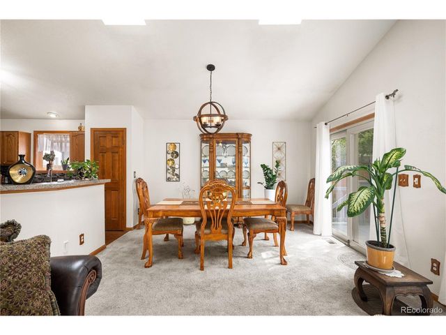 740 Kittredge St, Aurora, CO 80011