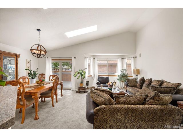 740 Kittredge St, Aurora, CO 80011