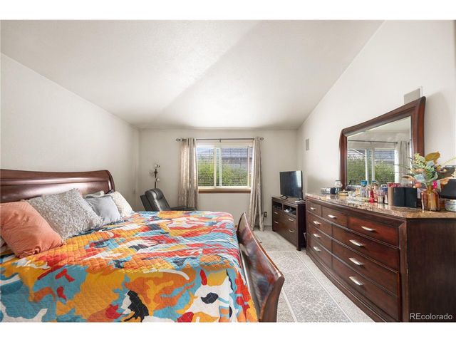 740 Kittredge St, Aurora, CO 80011