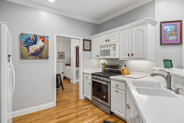 1019 Morningside Dr, Kingston Springs, TN 37082