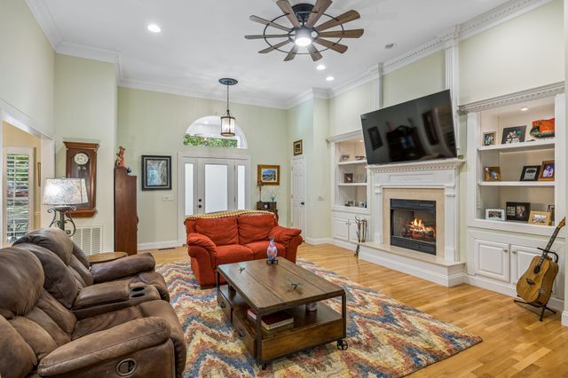 1019 Morningside Dr, Kingston Springs, TN 37082