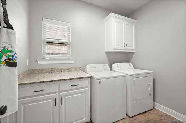 18241 Old Trail Dr, Prairieville, LA 70769