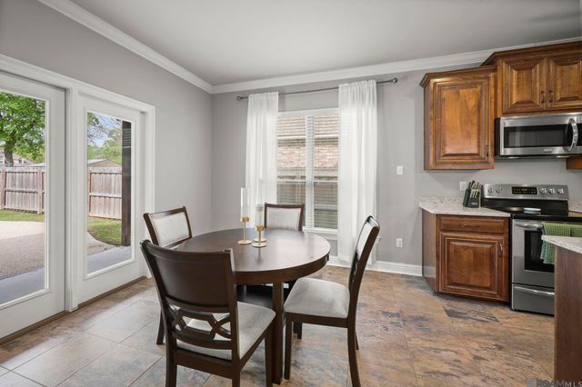 18241 Old Trail Dr, Prairieville, LA 70769