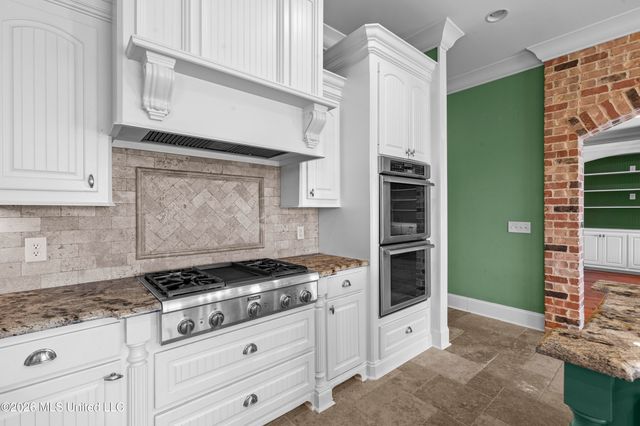 121 Harbor View Drive, Madison, MS 39110