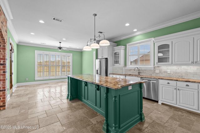 121 Harbor View Drive, Madison, MS 39110